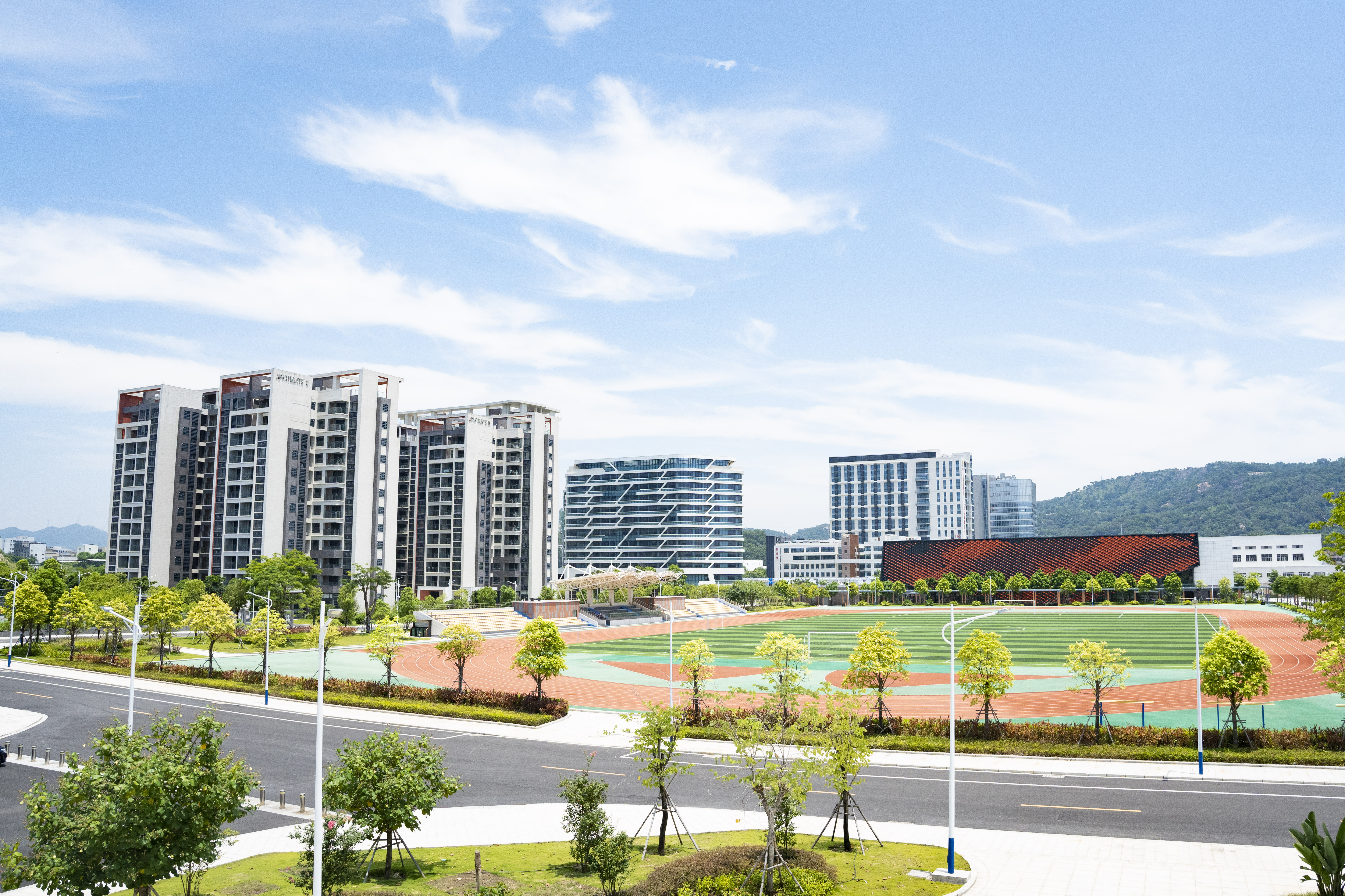 2023年8月,广以2023级新生全部入住南校区学生宿舍.JPG 2023年8月,广以2023级新生全部入住南校区学生宿舍.JPG
